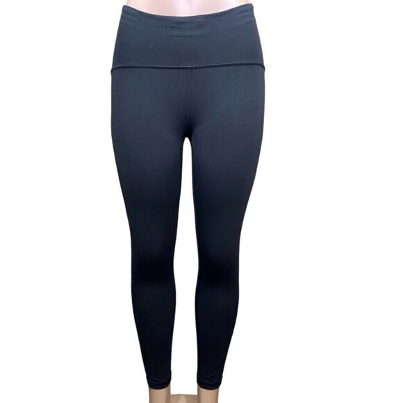 Lululemon “ Train time” leggings - Picture 2 of 9
